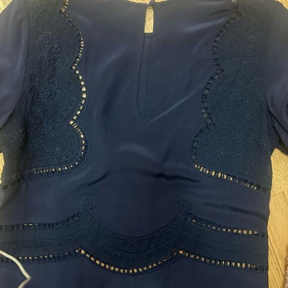 CLUB‎ MONACO EYELET DRESS SIZE 2 - Picture 5 of 8